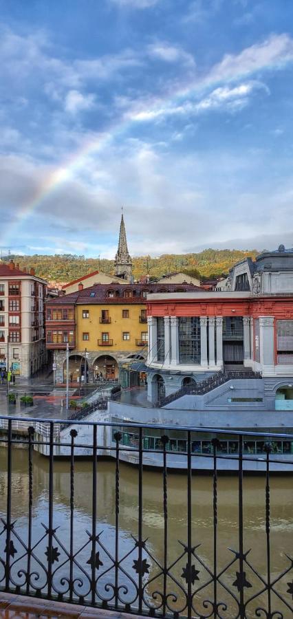 Old Town & River Bilbao Esterno foto