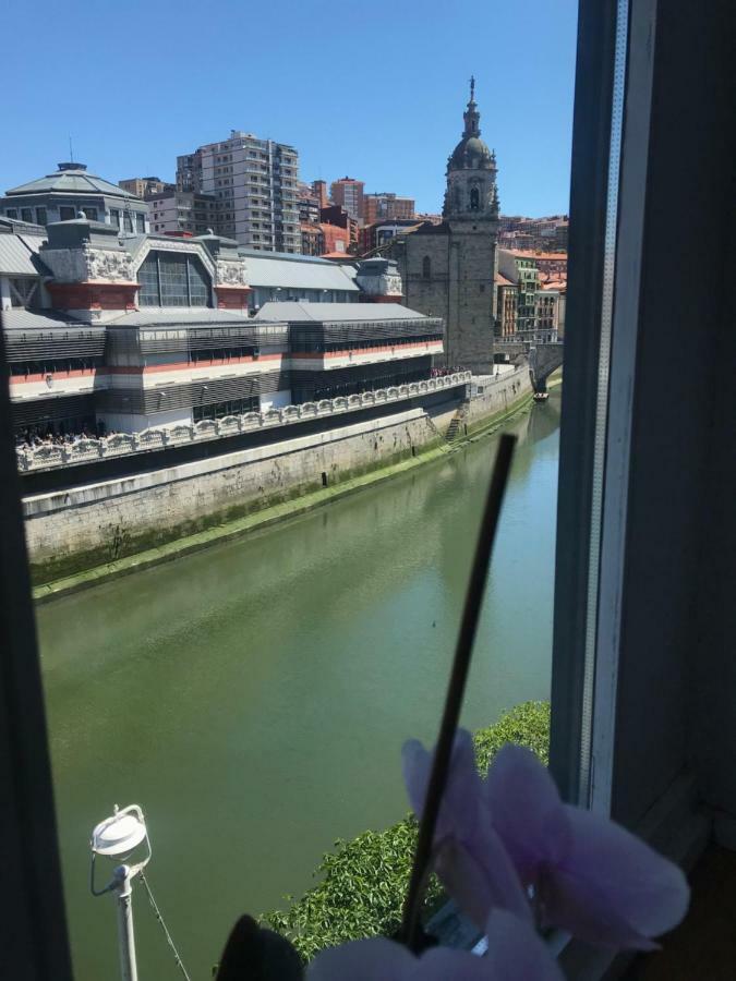Old Town & River Bilbao Esterno foto