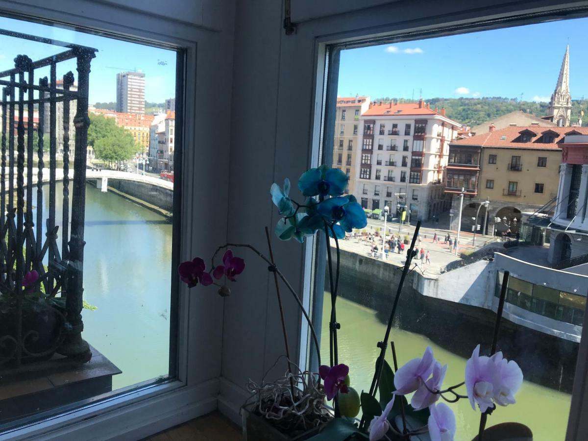 Old Town & River Bilbao Esterno foto